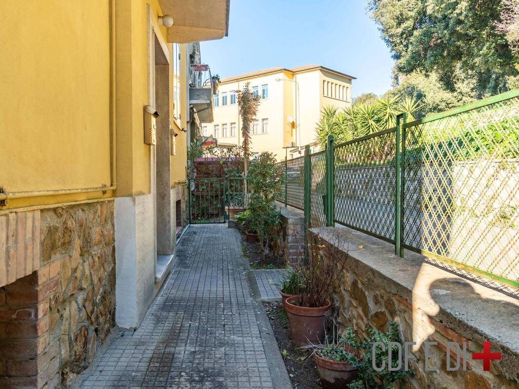 Appartamento a Massa marittima in Via Rovini - Foto 3