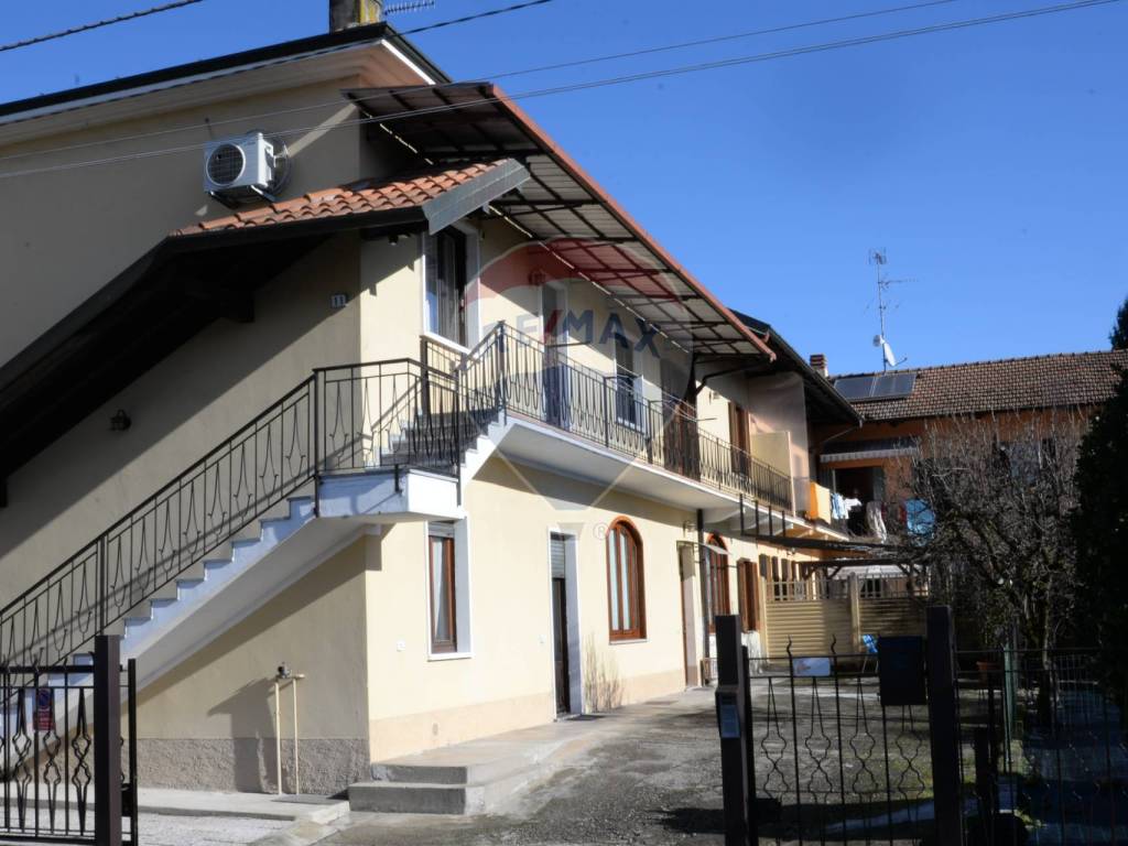 Casa indipendente a Arsago seprio in Leonardo Da Vinci, 11 - Foto 2