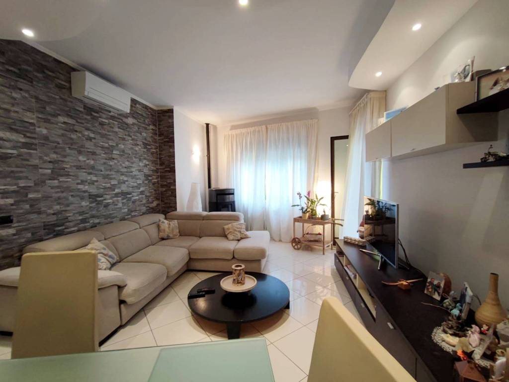 Appartamento a Omegna in Via dei Conti - Foto 4
