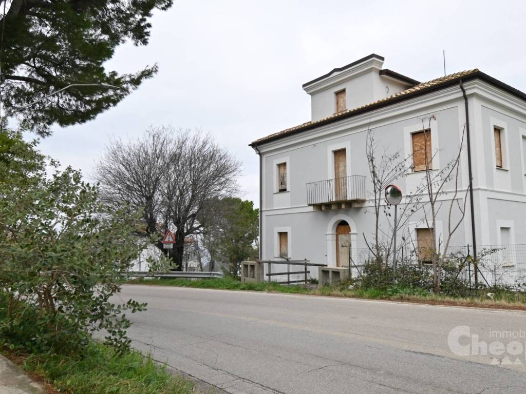 Villa a Chieti in Via dei Peligni - Foto 3