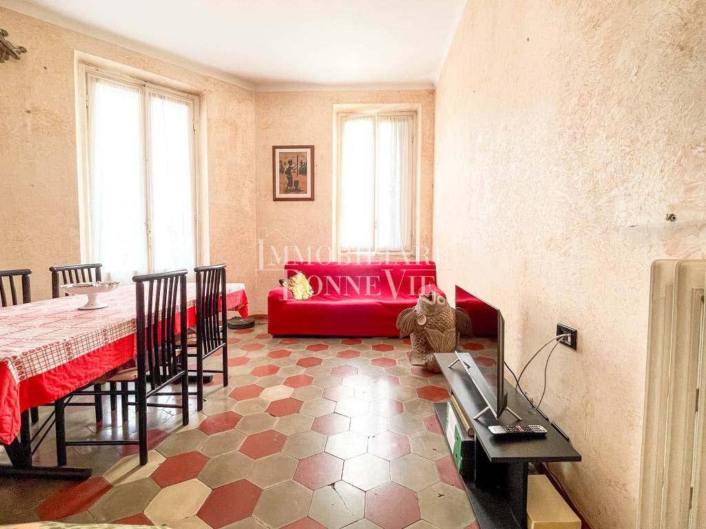 Appartamento a Vedano olona in Via Faraforni - Foto 4