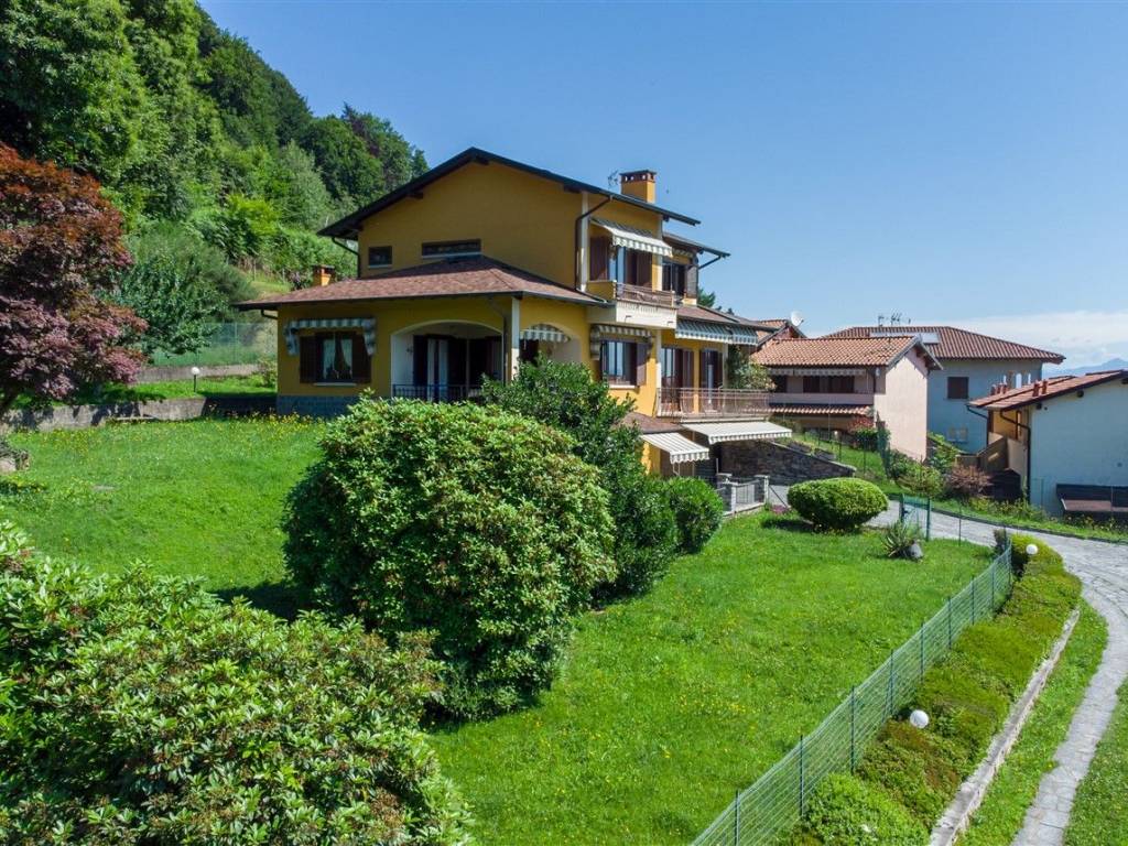 Villa a Gignese in Via Revo, 36 - Foto 2