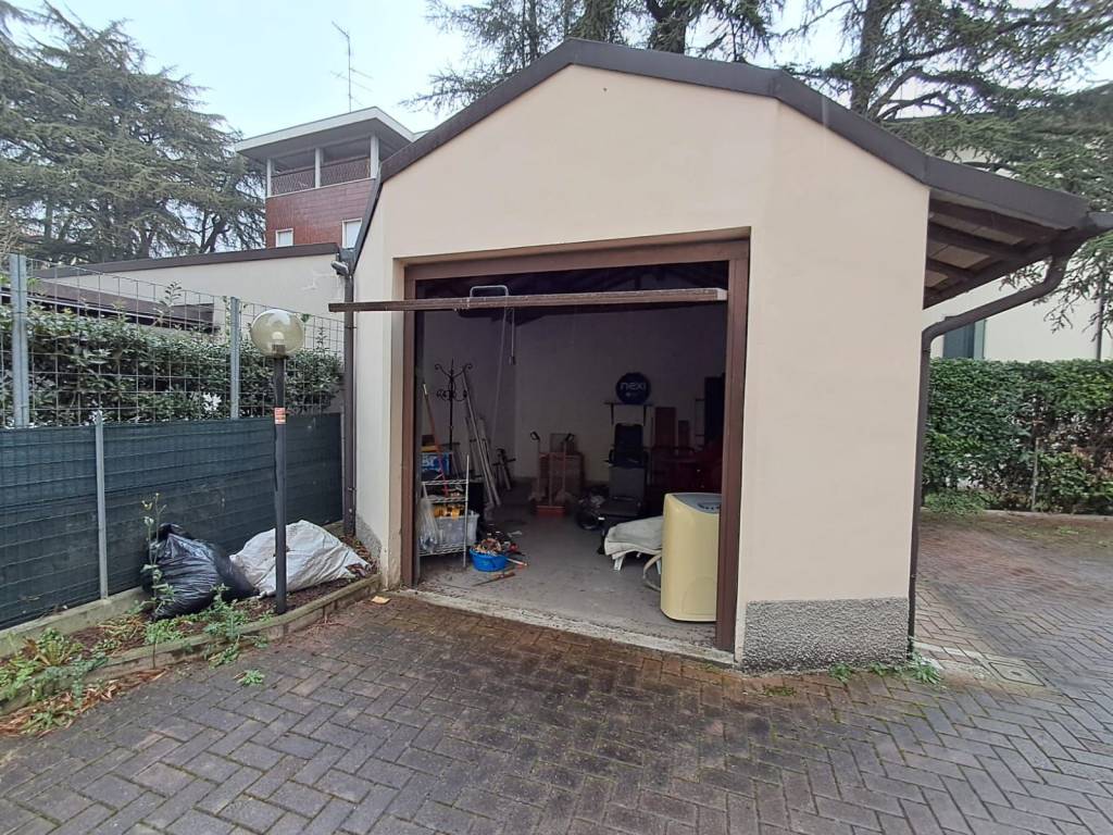 Box / garage a Reggio emilia in Via Pontida - Foto 4