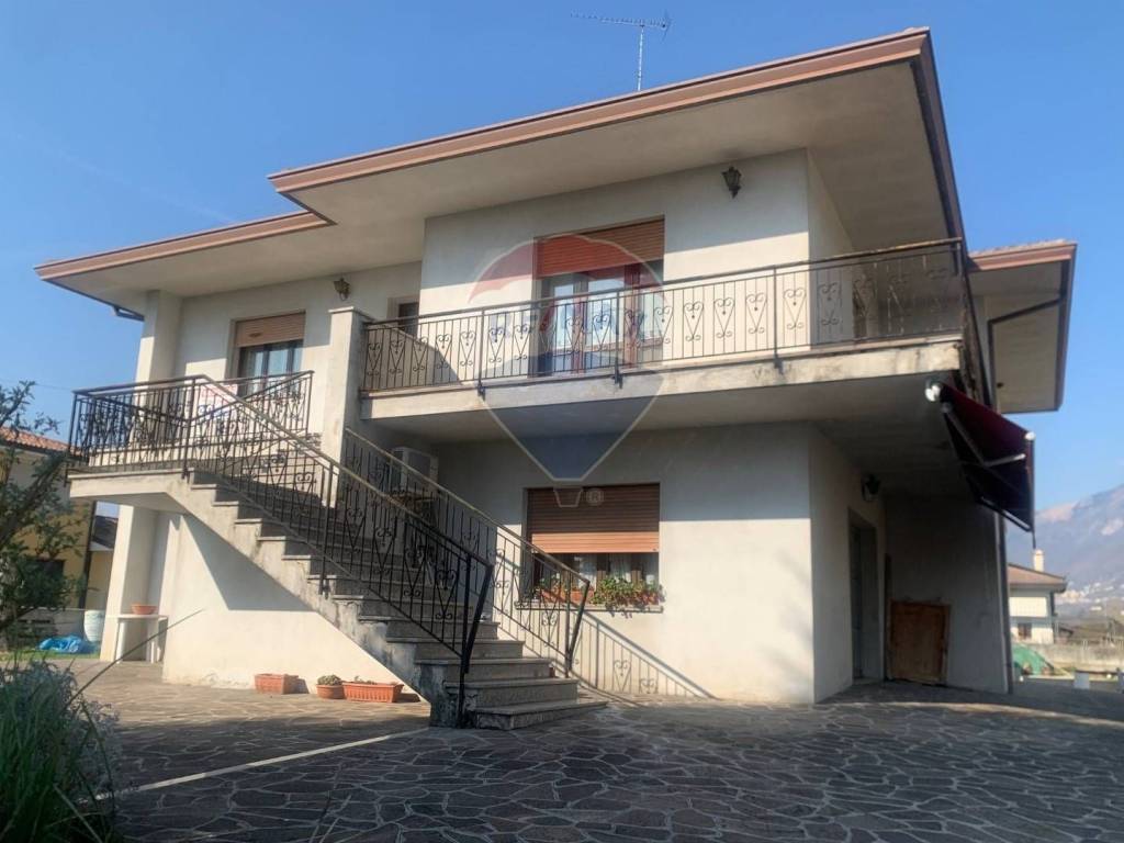 Casa indipendente a Sarmede in Via Cesare Battisti, 64 - Foto 3