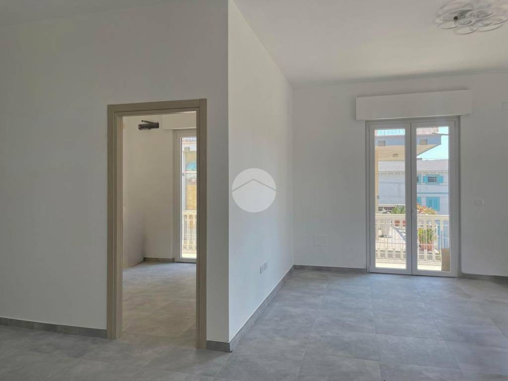 Appartamento a Roseto degli abruzzi in Via Molise, 8 - Foto 3