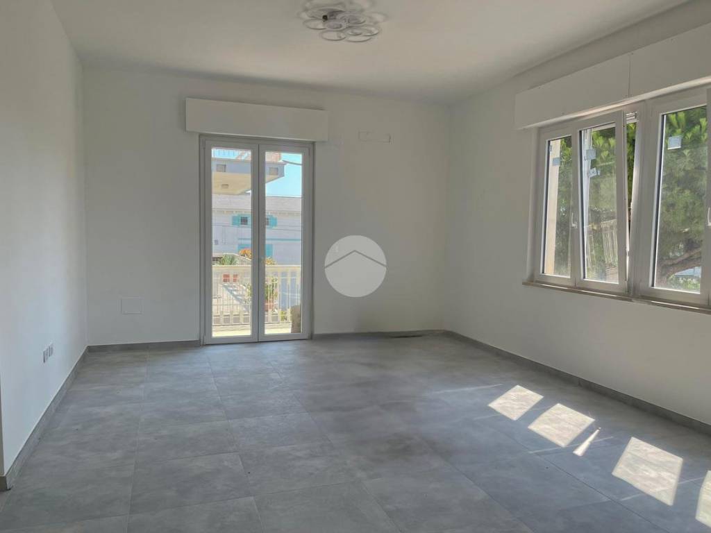 Appartamento a Roseto degli abruzzi in Via Molise, 8 - Foto 4