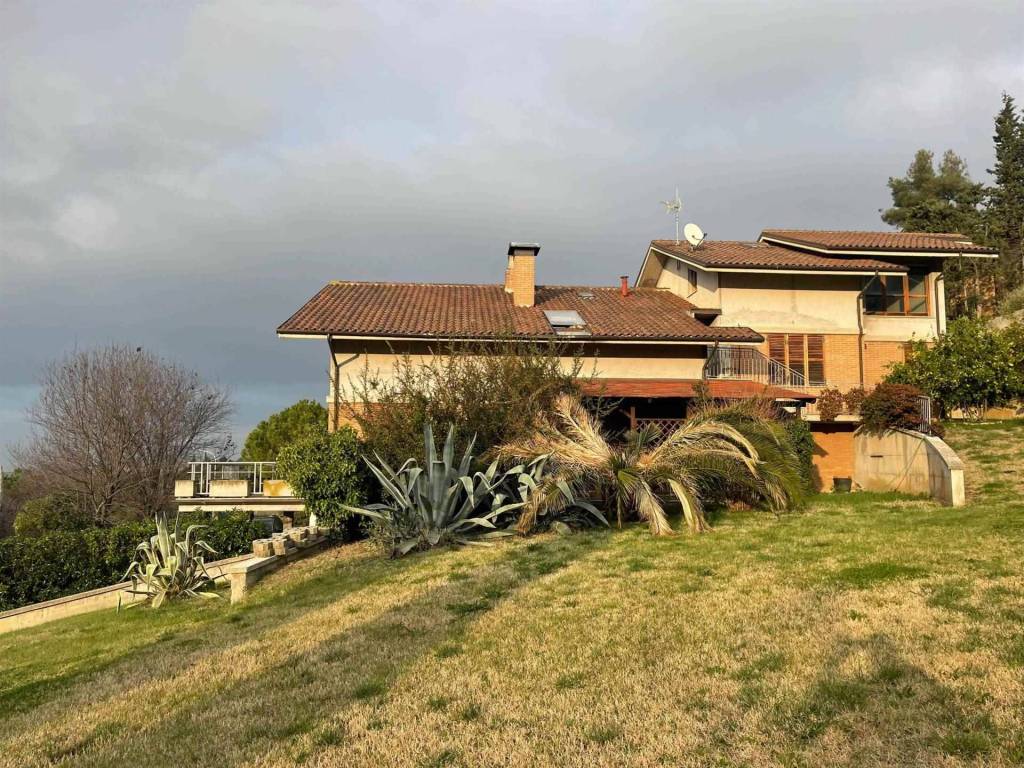 Villa a Camerata picena - Foto 2
