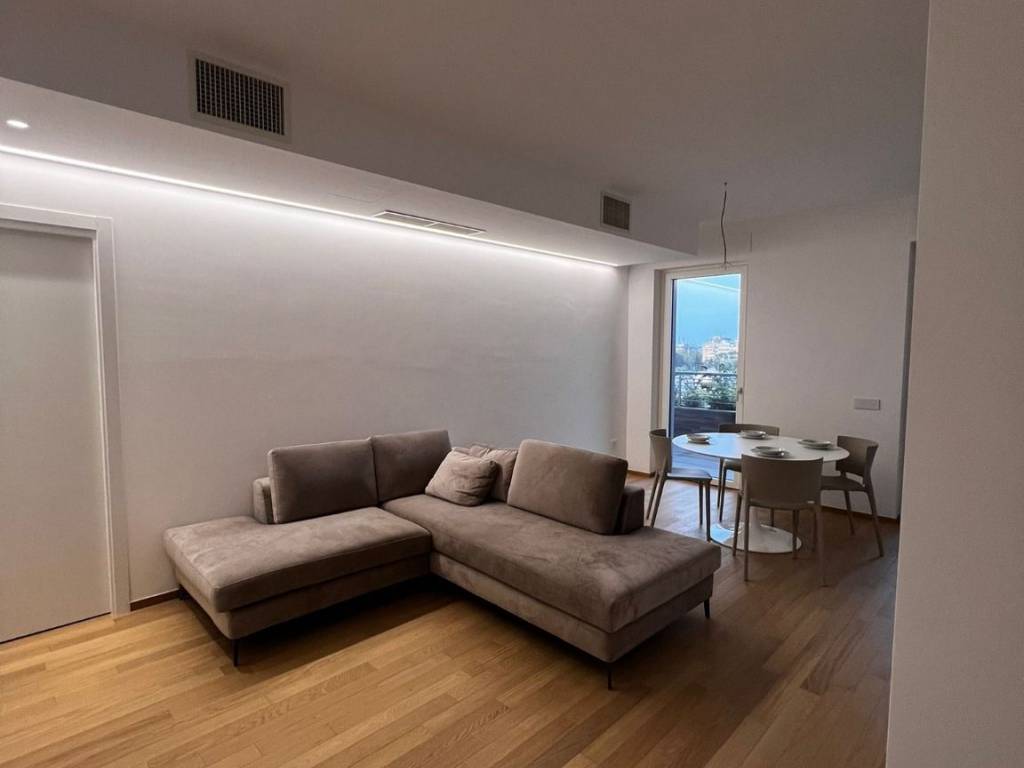 Appartamento a Bari in Via Orfeo Mazzitelli, 130 - Foto 2