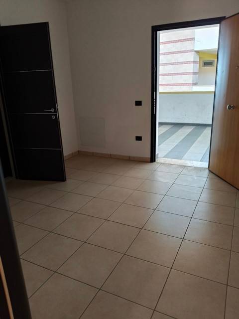 Immobile a Battipaglia in Via Cristoforo Colombo - Foto 5