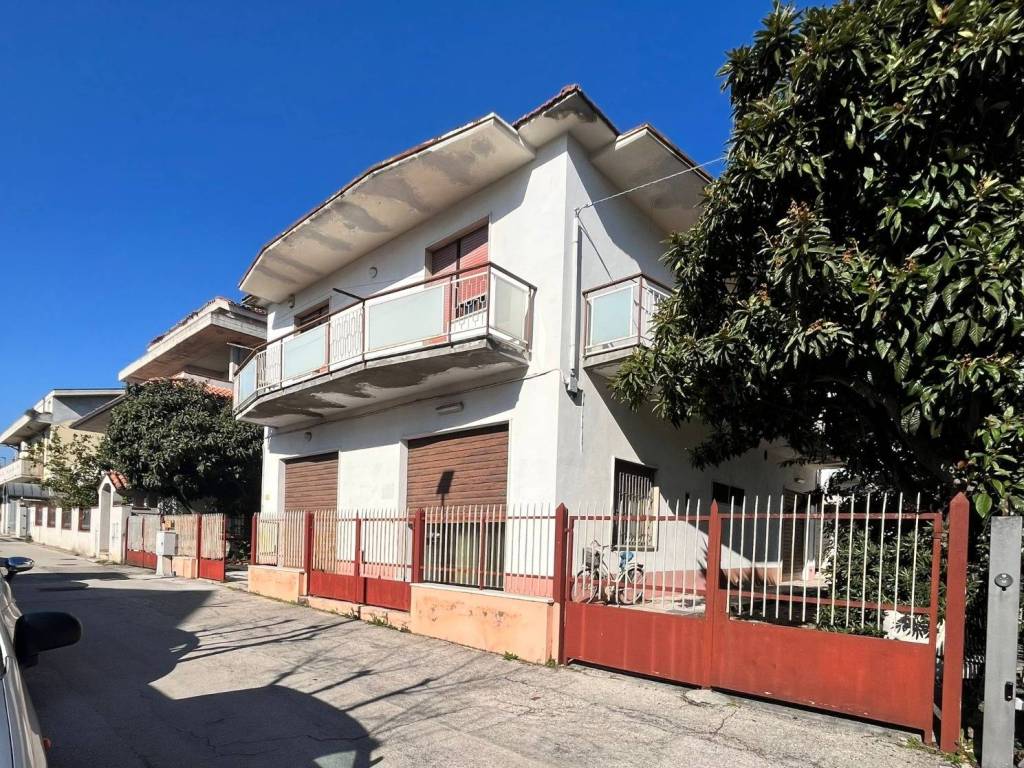 Villa a Pescara in Via Monte Rotella - Foto 3