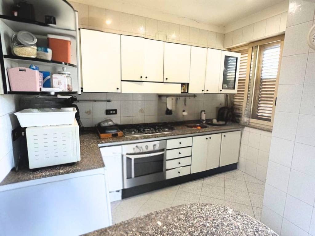 Appartamento a Salerno in Via Achille Napoli, 1 - Foto 2