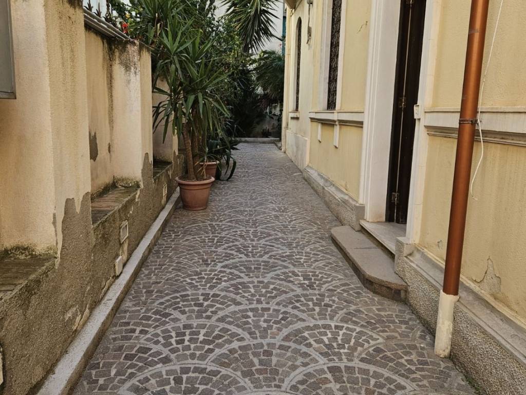 Appartamento a Reggio calabria in Via Tommaso Gulli - Foto 4