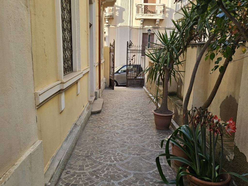Appartamento a Reggio calabria in Via Tommaso Gulli - Foto 5