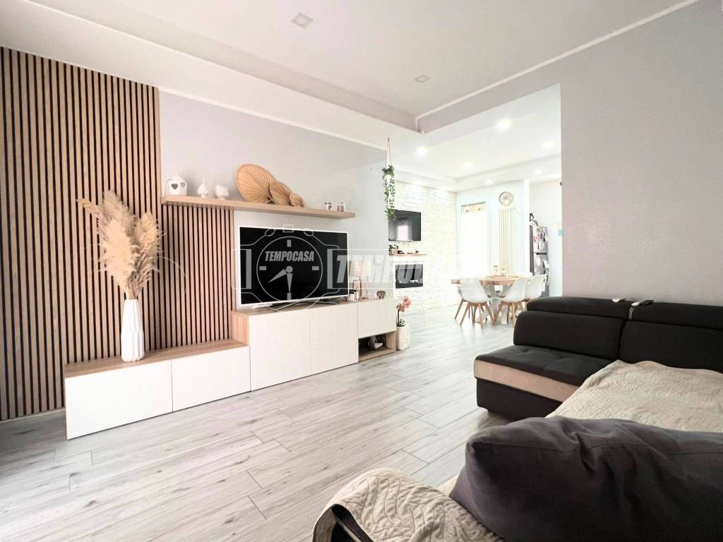 Appartamento a Gioia del colle in Piazza Don Luigi Sturzo - Foto 3