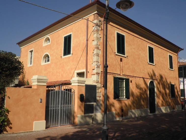 Appartamento a Rosignano marittimo in Piazza Garibaldi - Foto 2