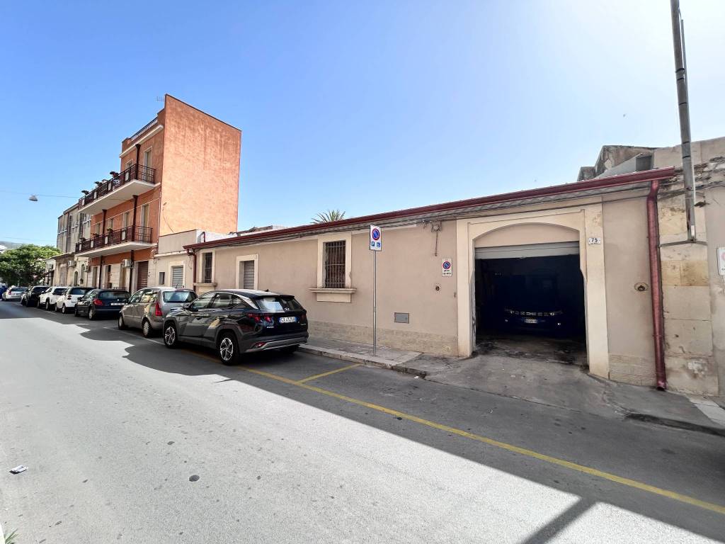 Casa indipendente a Avola in Via Napoli - Foto 1