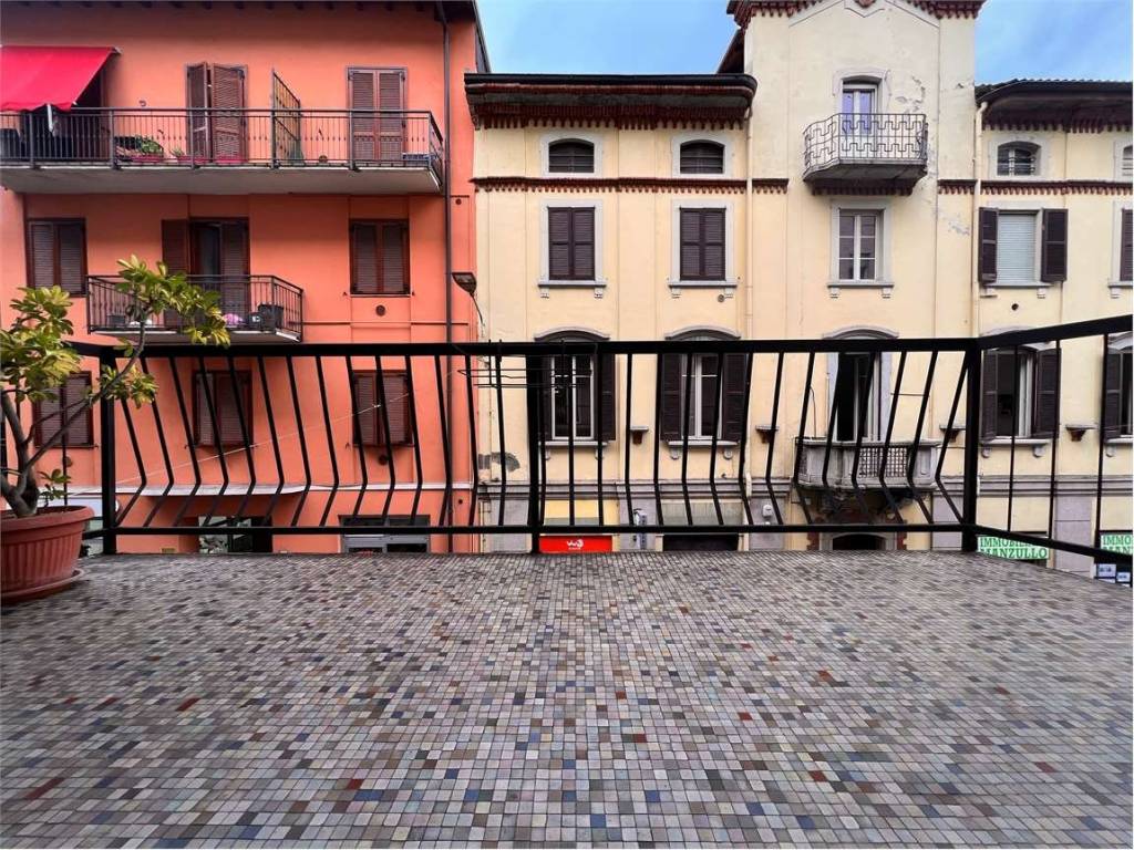 Appartamento a Verbania in Corso garibaldi, 27 - Foto 2