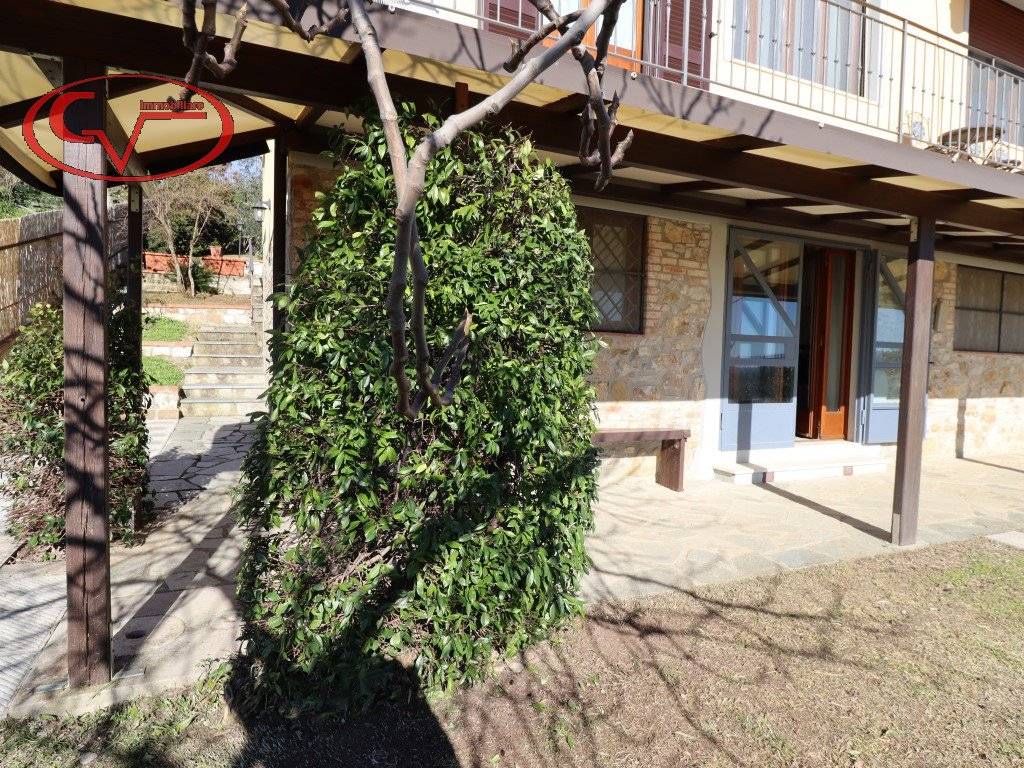 Villa a Bucine in Strada Provinciale Val d'Ambra - Foto 3