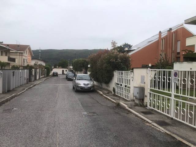 Villa a Avezzano in Via Guido d'Arezzo, 11 - Foto 2