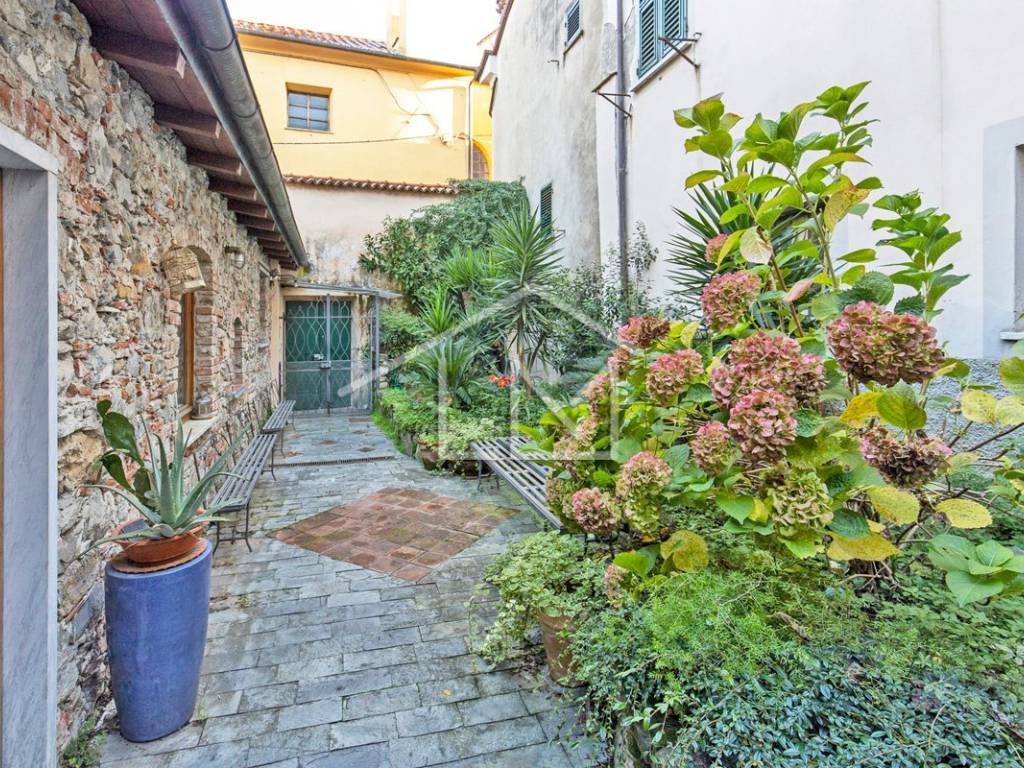 Appartamento a Sarzana in Via Giuseppe Mazzini, 40 - Foto 4