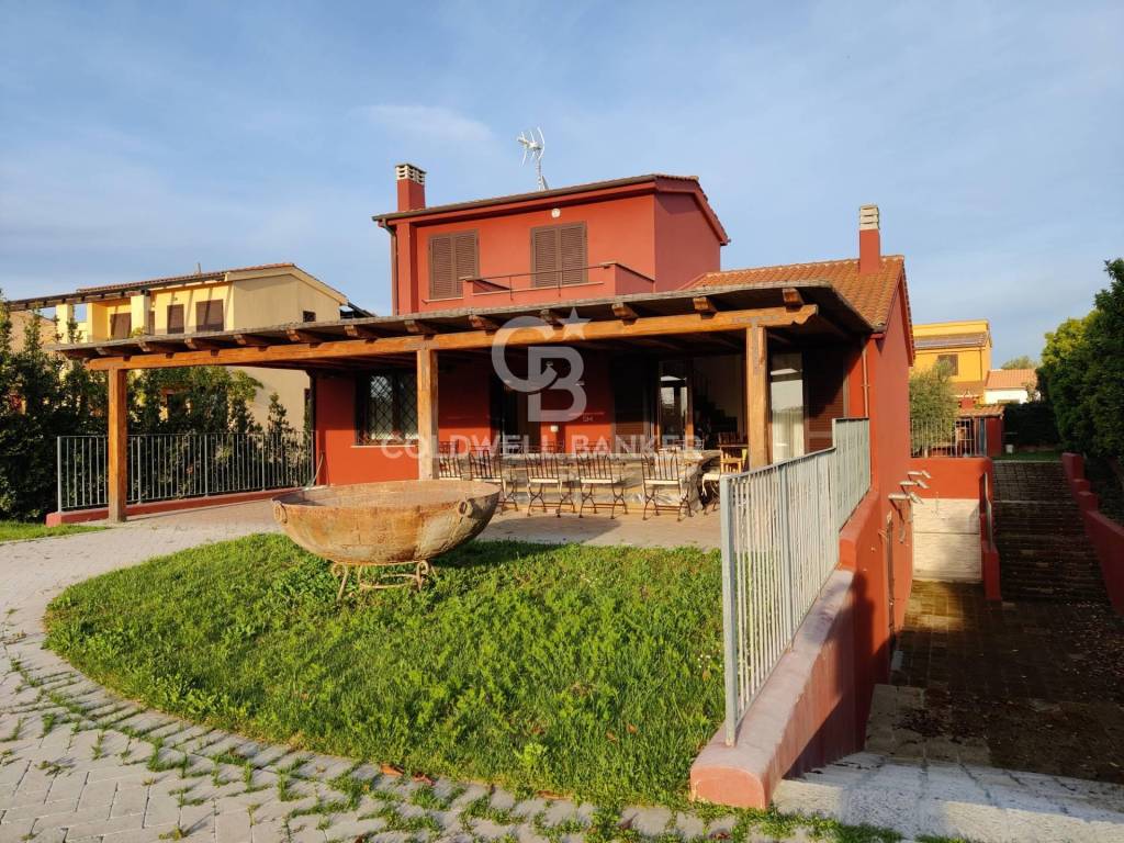 Villa a Montalto di castro in Località Torre di Maremma - Foto 4
