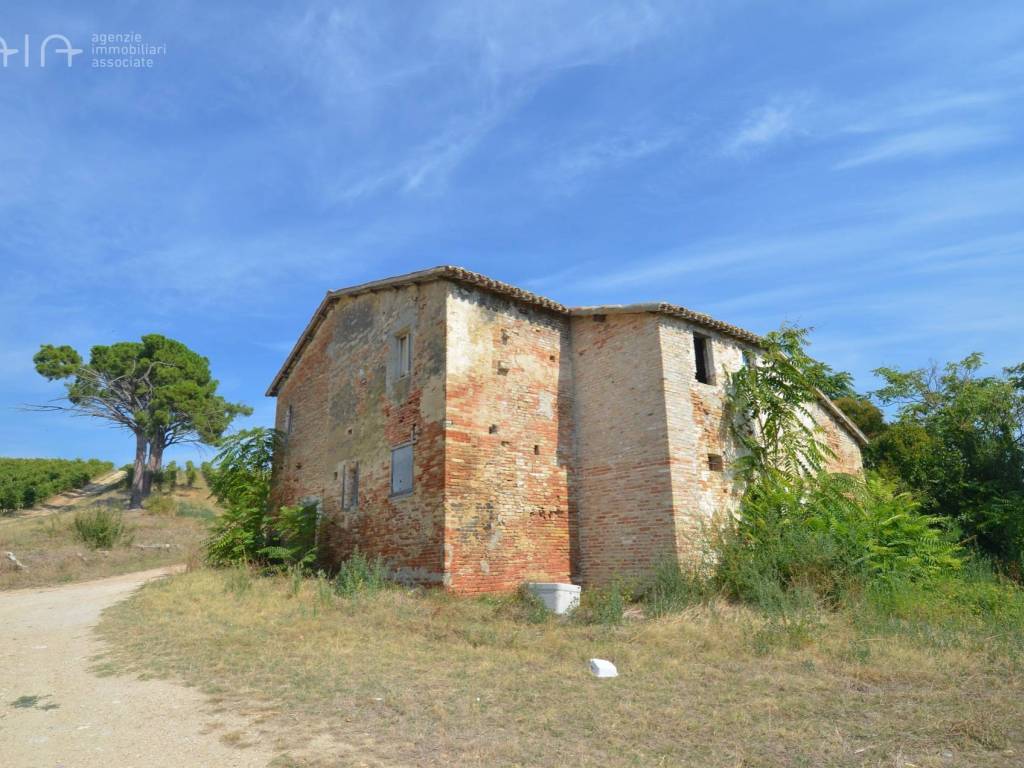 Rustico / casale a Spinetoli in Contrada Palazzi - Foto 3