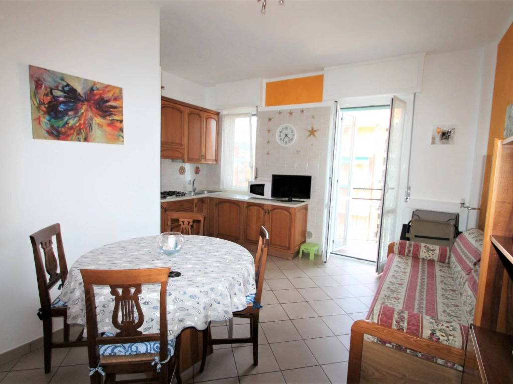 Appartamento a Borghetto santo spirito in Corso Europa 31. - Foto 2