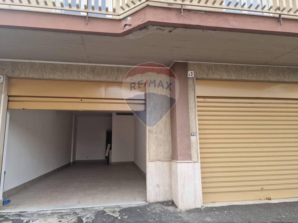 Box / garage a Gravina di catania in via gramsci, 57 - Foto 2