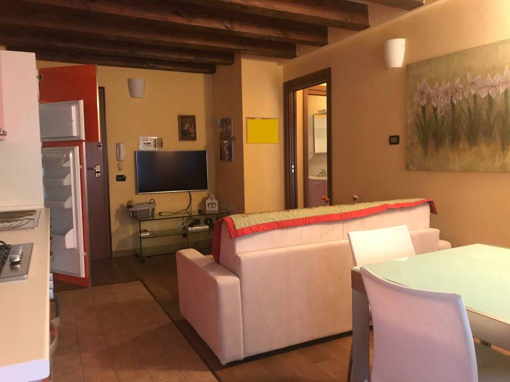 Appartamento a Aosta in Via Croce di Città - Foto 3