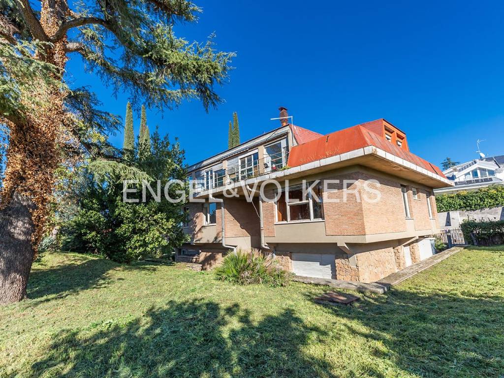 Villa a Frascati in Via Macchia dello Sterparo - Foto 1