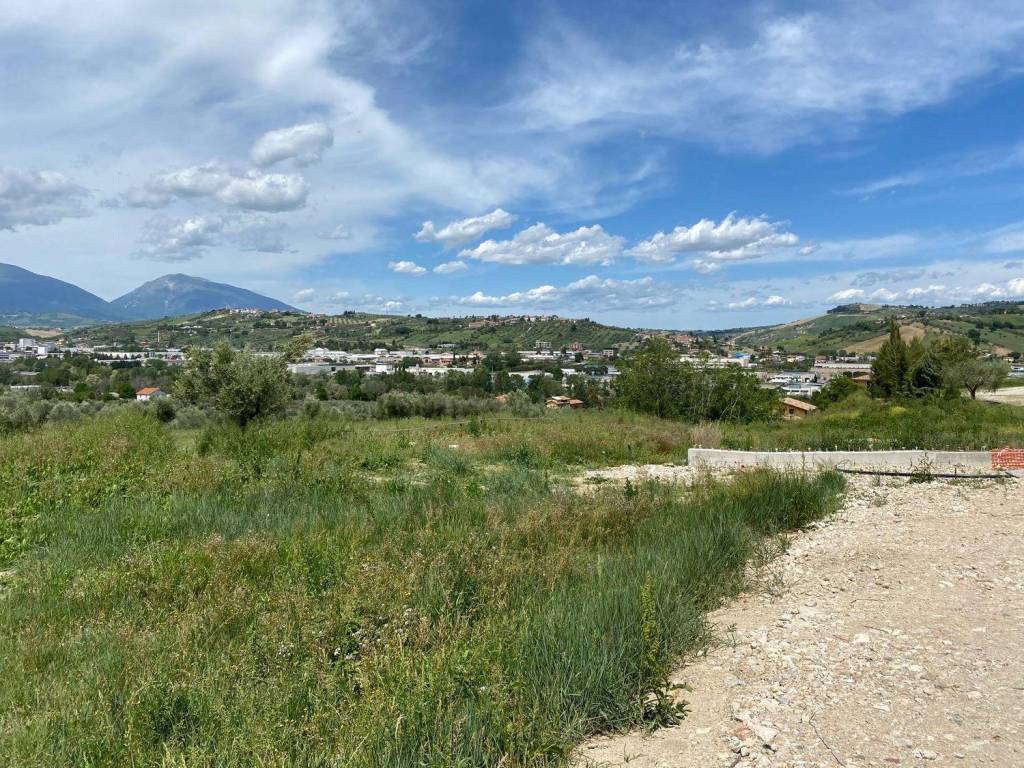 Terreno a Castellalto in Via Buzzati - Foto 4