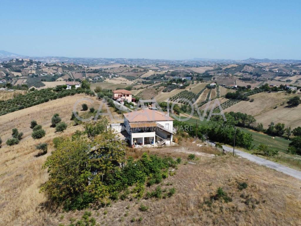 Rustico / casale a Mosciano sant'angelo - Foto 5