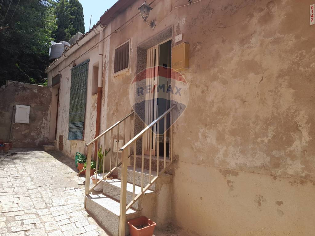 Casa indipendente a Chiaramonte gulfi in via Bognanni, 2 - Foto 2