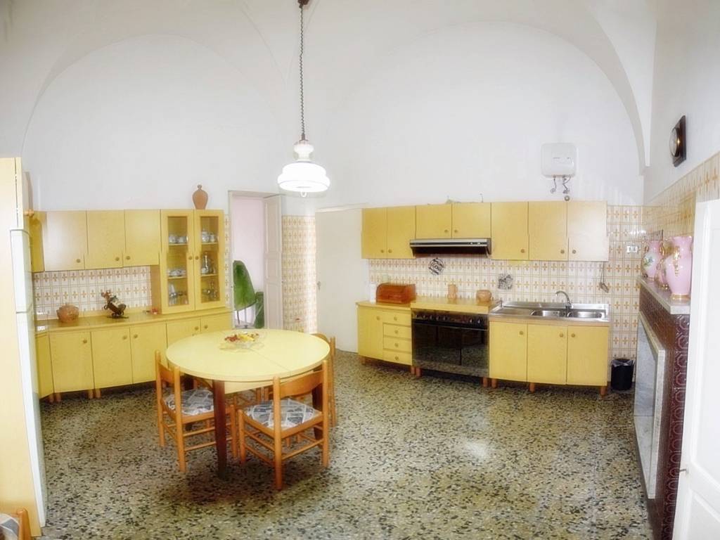Casa indipendente a Castrignano del capo in Via Vittorio Veneto - Foto 5