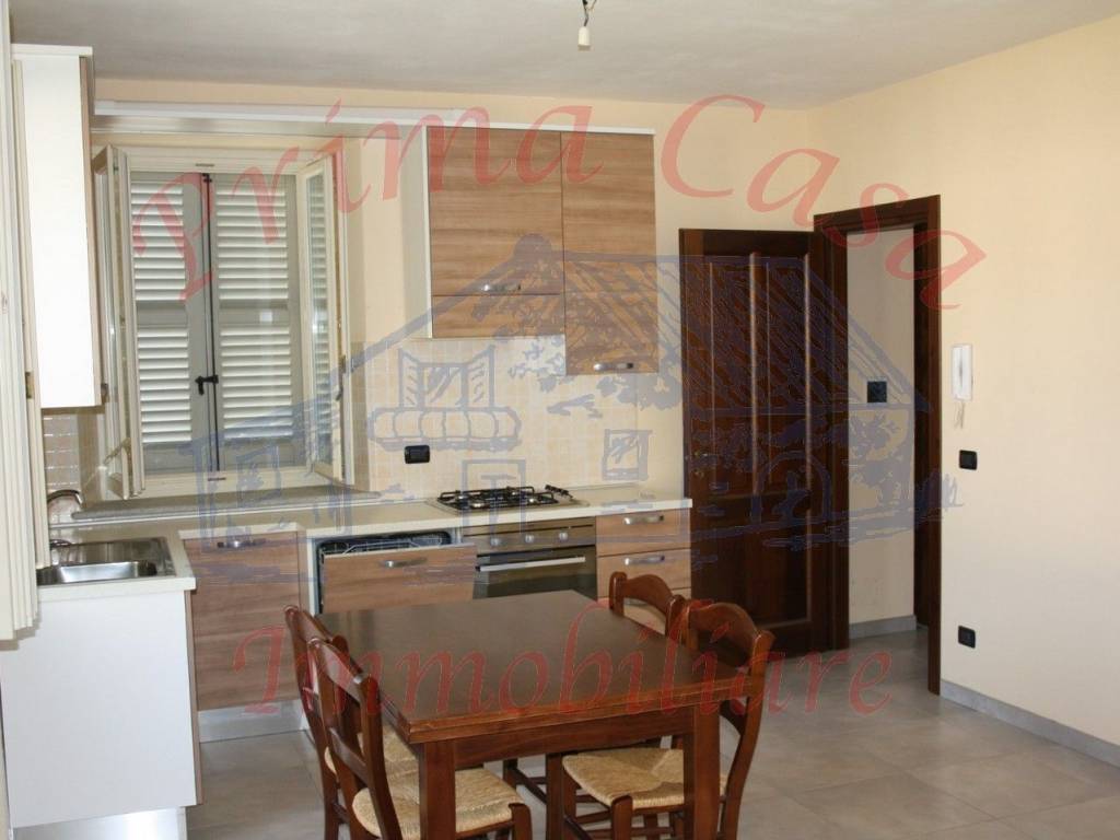 Appartamento a Castagnole delle lanze in Piazza Guglielmo Marconi - Foto 2