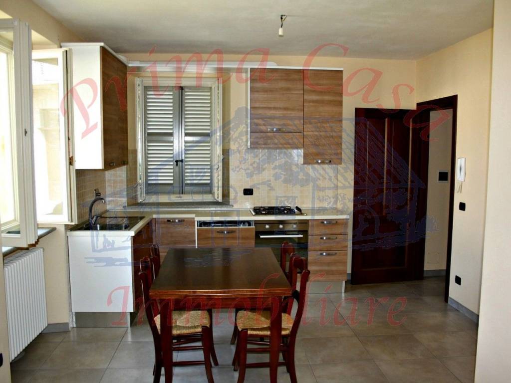 Appartamento a Castagnole delle lanze in Piazza Guglielmo Marconi - Foto 3