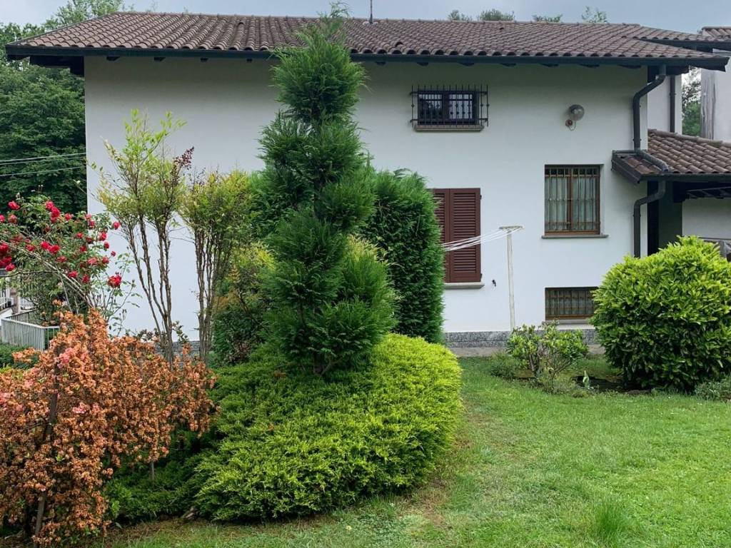 Villa a Carnago in Via Brianzola, 30 - Foto 4