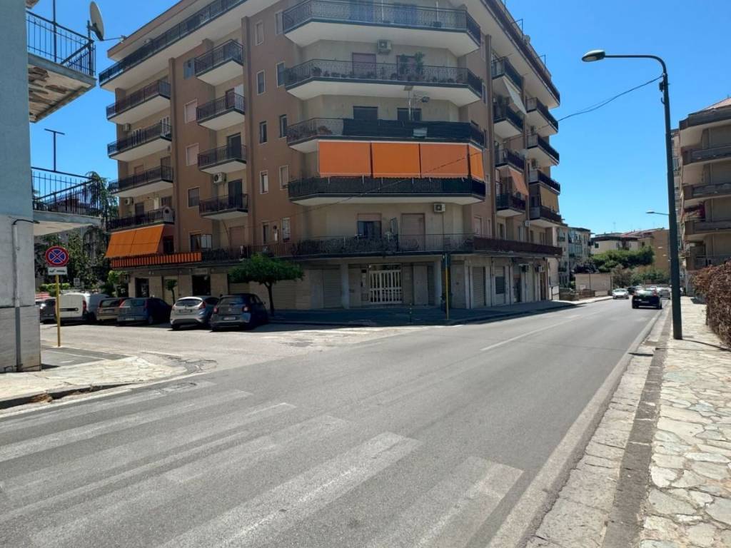 Appartamento a Eboli in Via Enrico Mattei - Foto 2