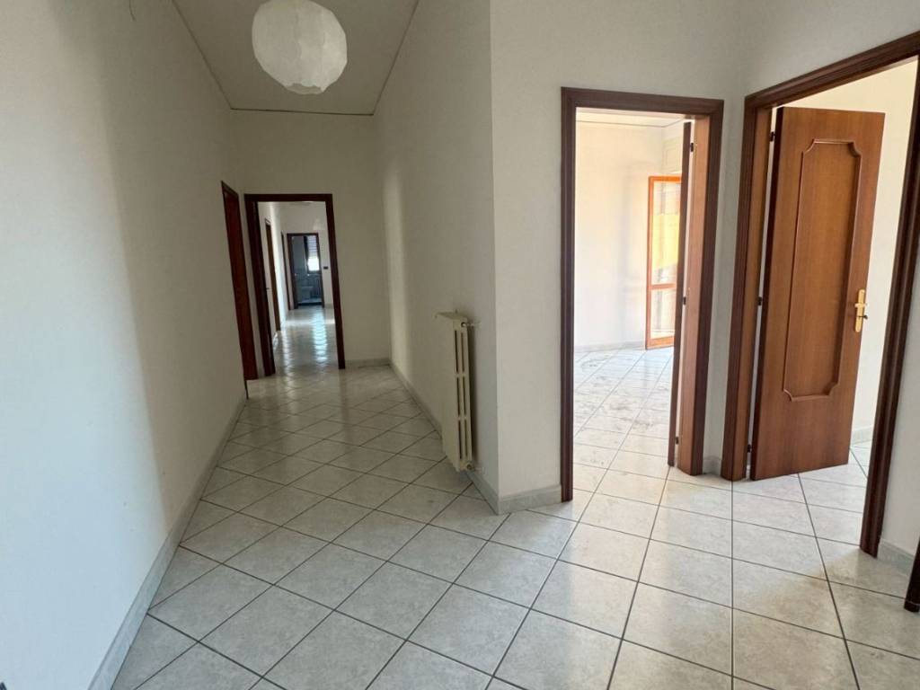 Appartamento a Eboli in Via Enrico Mattei - Foto 5