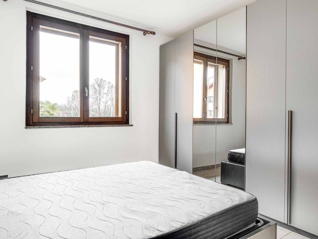 Appartamento a Samarate in Via Giuseppe Di Vittorio - Foto 5
