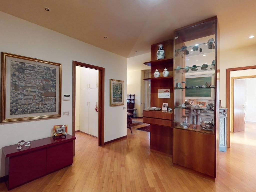 Appartamento a Carate brianza in Viale Giuseppe Garibaldi, 9 - Foto 4