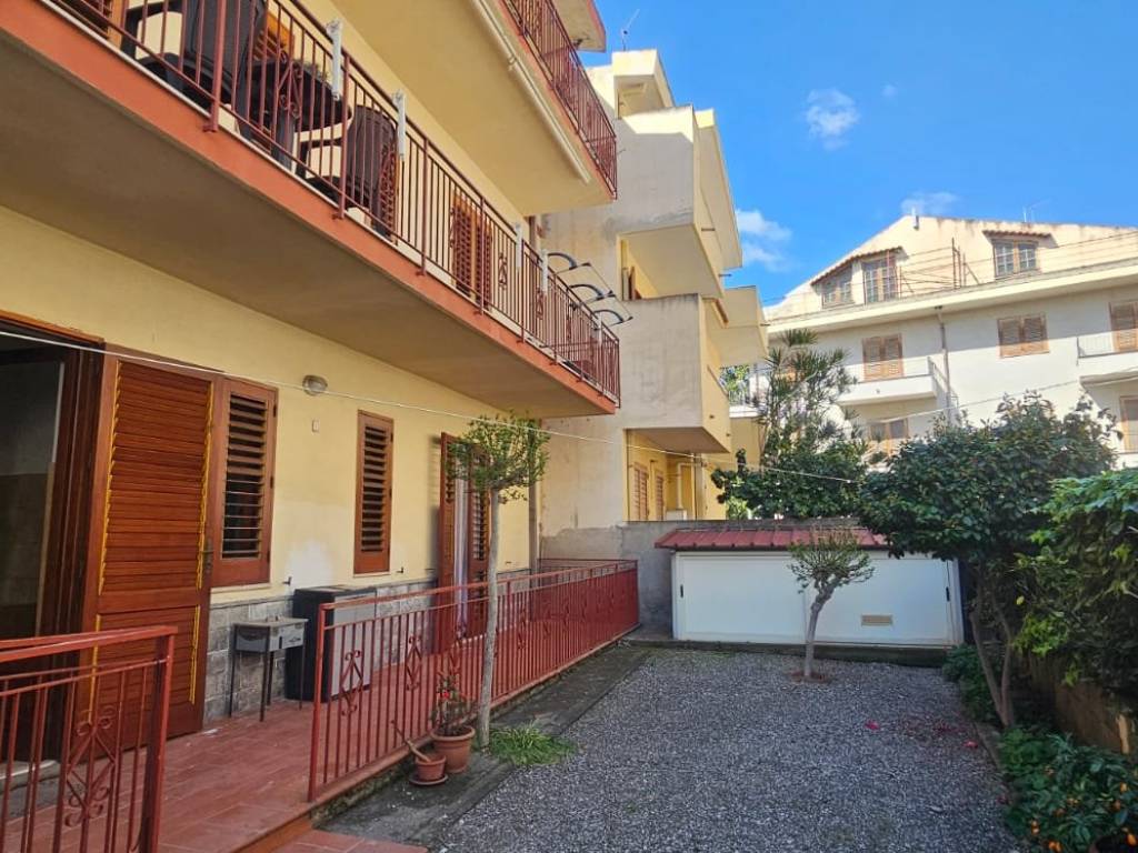 Appartamento a Falcone in Via Nazionale - Foto 2