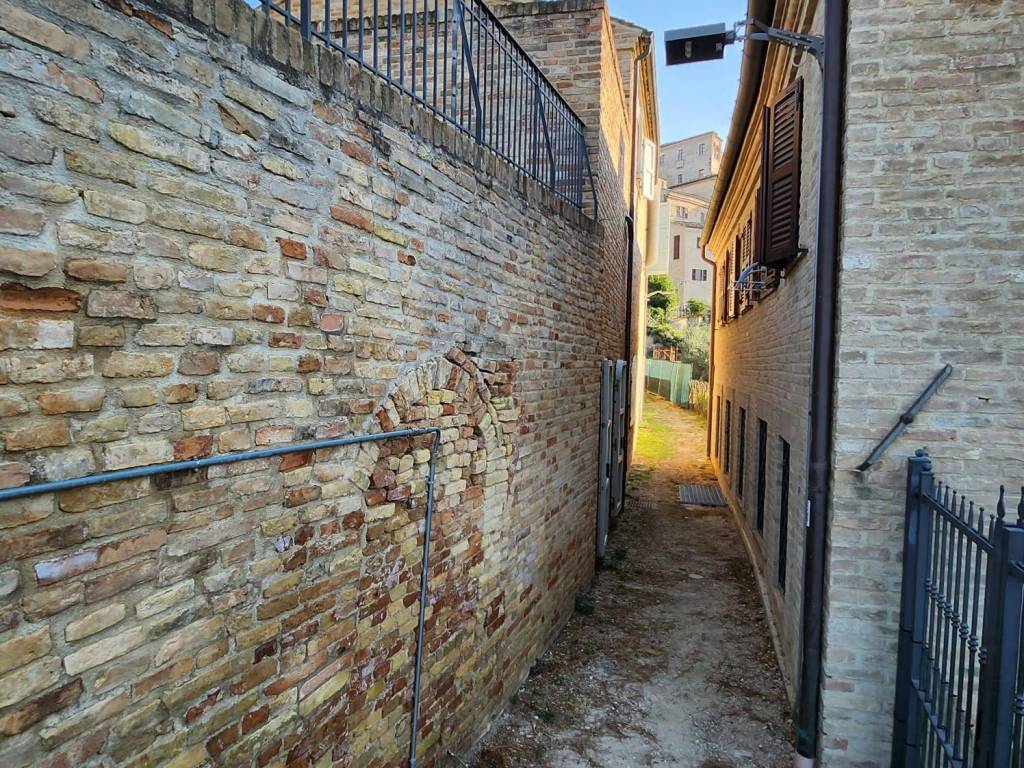 Villa a Cupra marittima in Via Castello - Foto 3