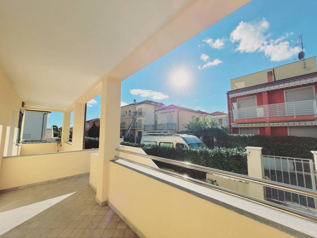 Appartamento a Diano marina in Via delle Viole, 12 - Foto 2