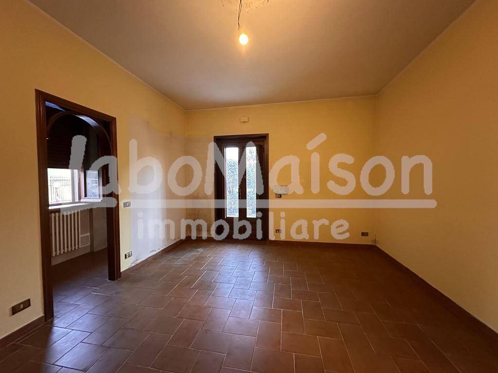 Casa indipendente a Cocquio-trevisago in Via Milano, 22 - Foto 4