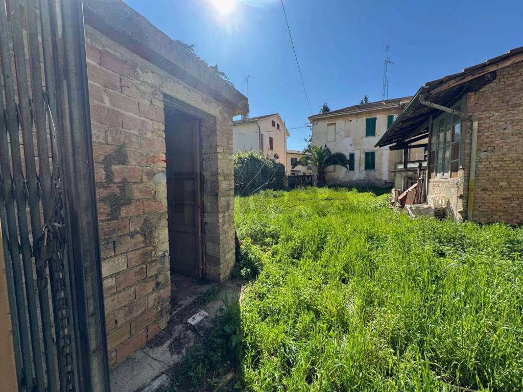 Immobile a Foligno in Via Brigata Garibaldi, 24 - Foto 2