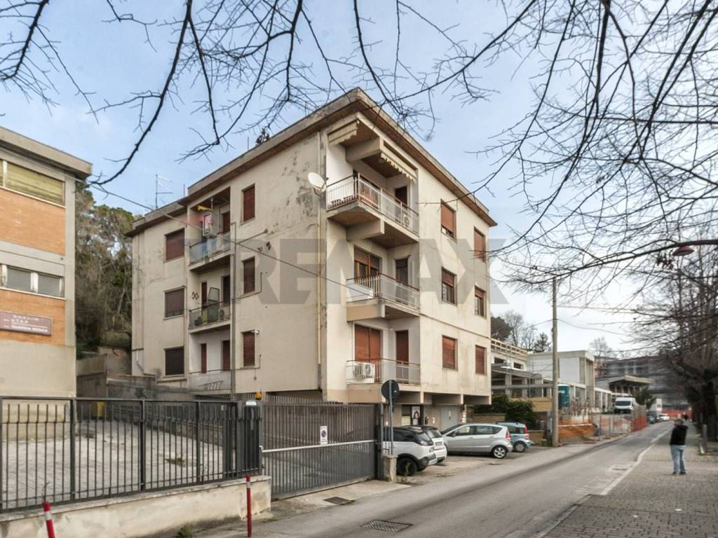 Appartamento a Penne in Via Alessandro Caselli, 46 - Foto 2