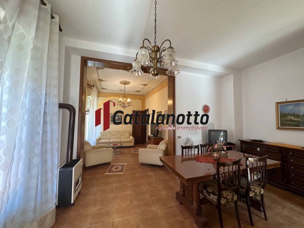 Appartamento a Castelvetrano in Via Giuseppe Mazzini - Foto 5