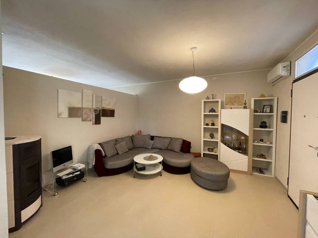 Villa a Sarroch in Strada Comunale Spagnoli - Foto 3