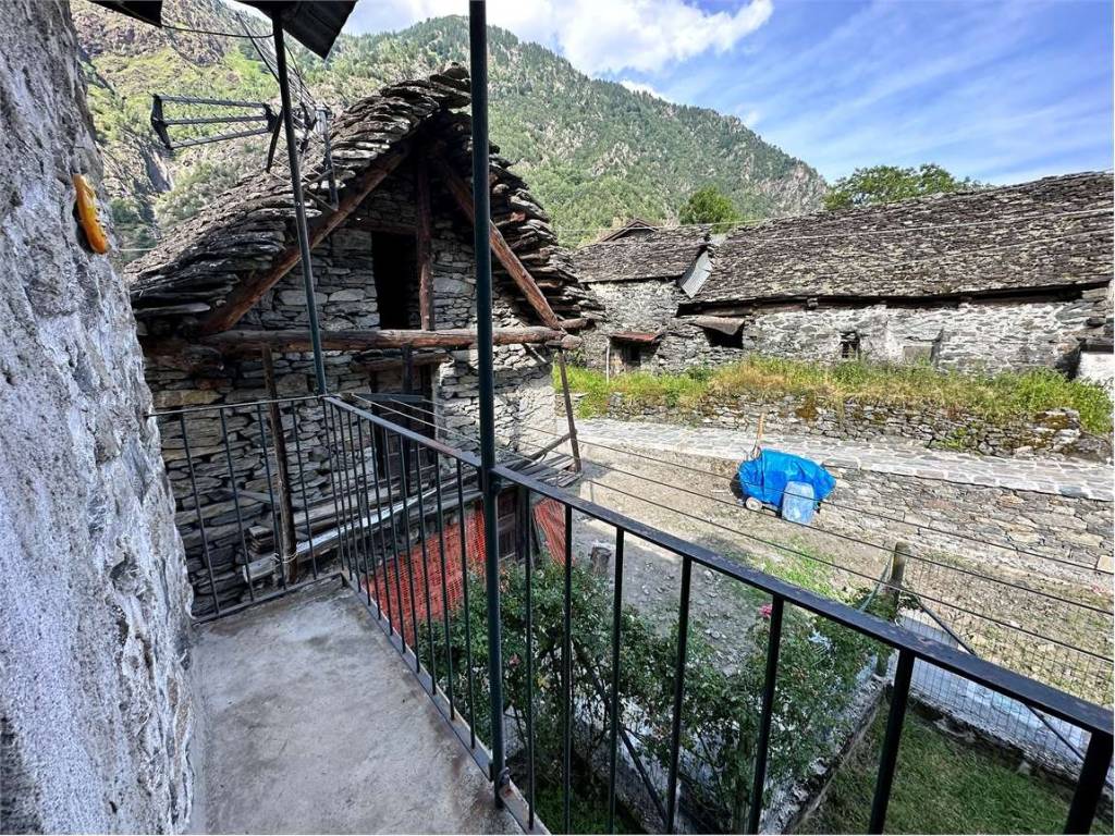 Rustico / casale a Antrona schieranco in Fr. Rovesca - Foto 3
